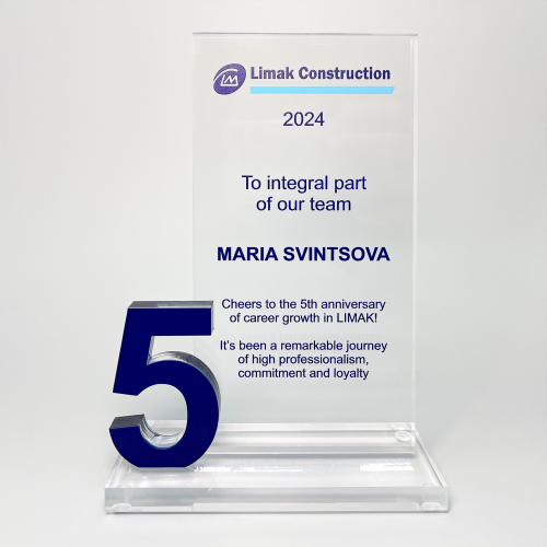 Томбстоун стеклянный «Limak Construction» с цифрой 5